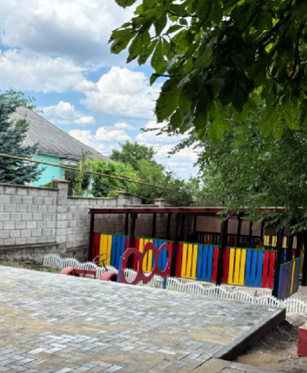 Pavaj nou pentru curtea Grădiniței nr. 220