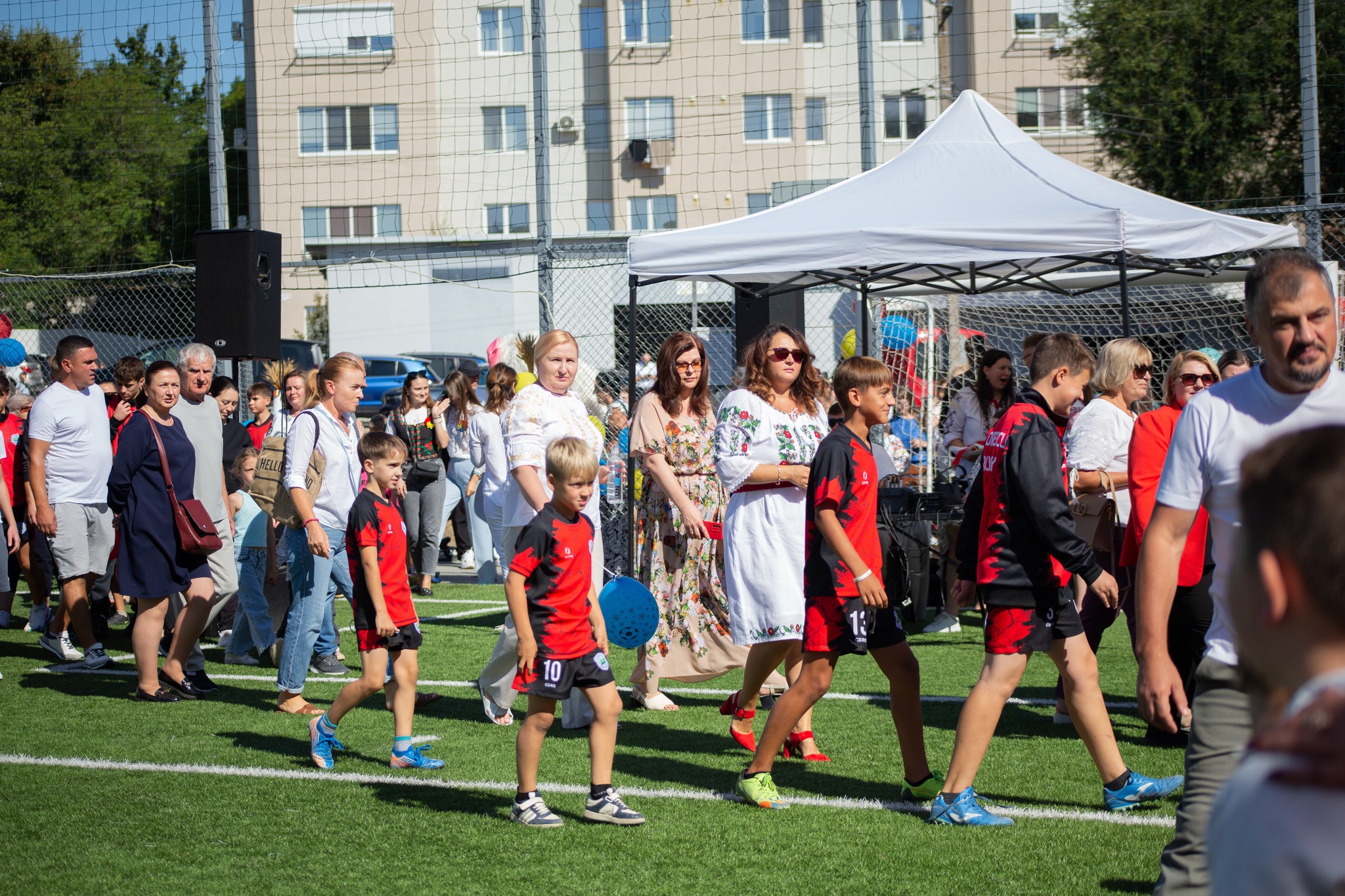 Inaugurarea TERENULUI DE SPORT MULTIFUNCȚIONAL CU ZONĂ DE AGREMENT  27.08.2025