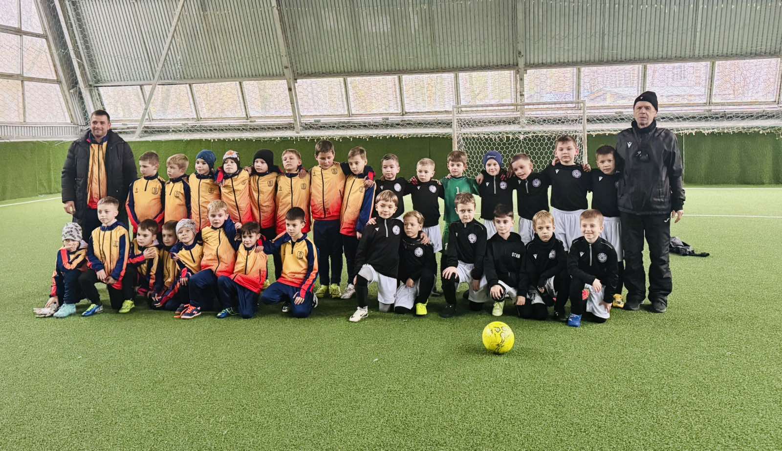 Meci amical pentru micii noștri fotbaliști!