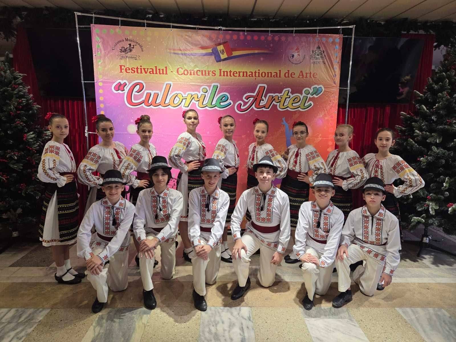 Concursul Internațional „Culorile Artei” - Ansamblul ,,Folk Dance"