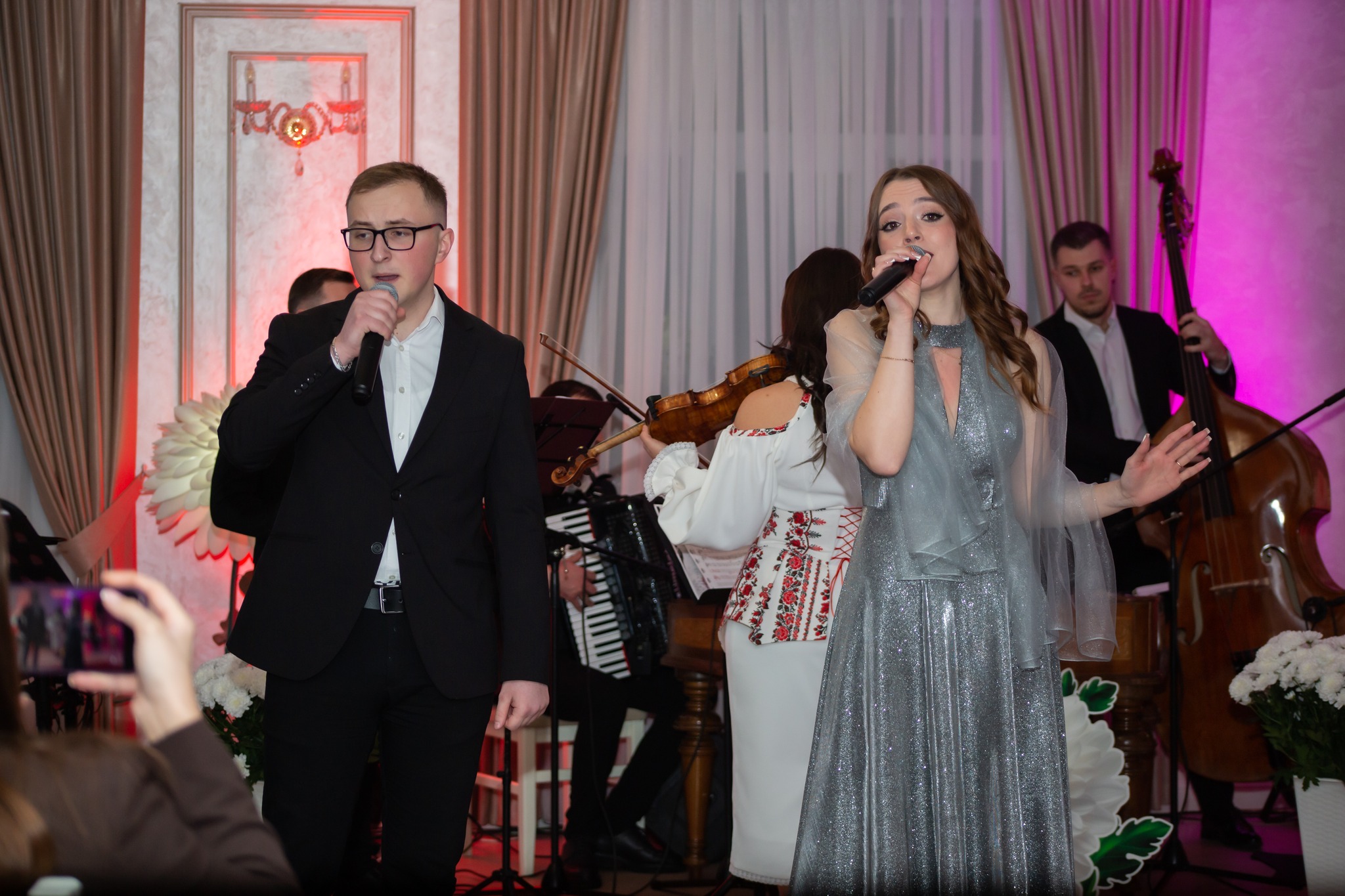 Festivalul de Romanțe "Crizantema Albă" cu genericul "Mi-e dor de-o seară cu Romanțe"!