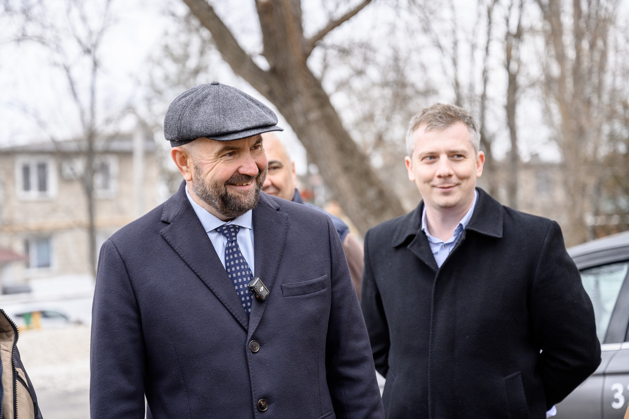 Vizită în teren a vicepremierului Vladimir Bolea: lucrările din programul „Curtea Europeană” avansează în Cricova și Ciorescu!