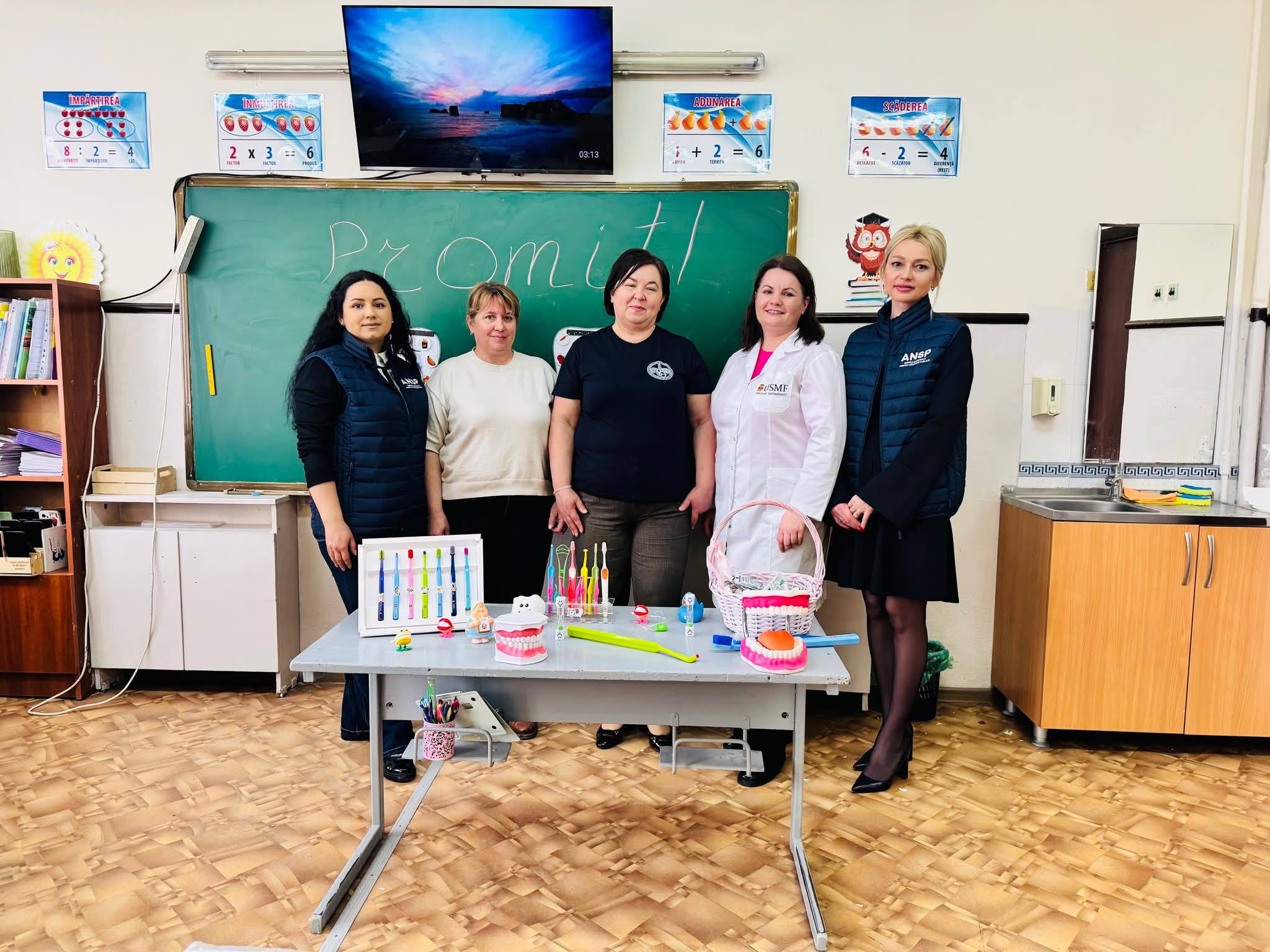 Educație pentru sănătate la Liceul „Nicolae Bălcescu” din Ciorescu: activitate interactivă pentru elevi alături de specialiști în stomatologie!