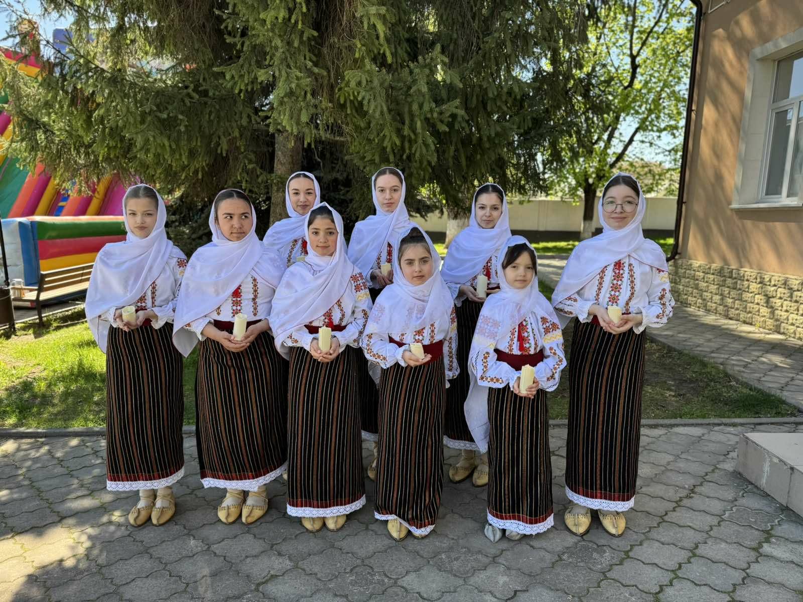 Elevii Școlii de Arte „Ion Gheorghe Ciorescu” aduc emoție la Festivalul „Hristos a Înviat”!