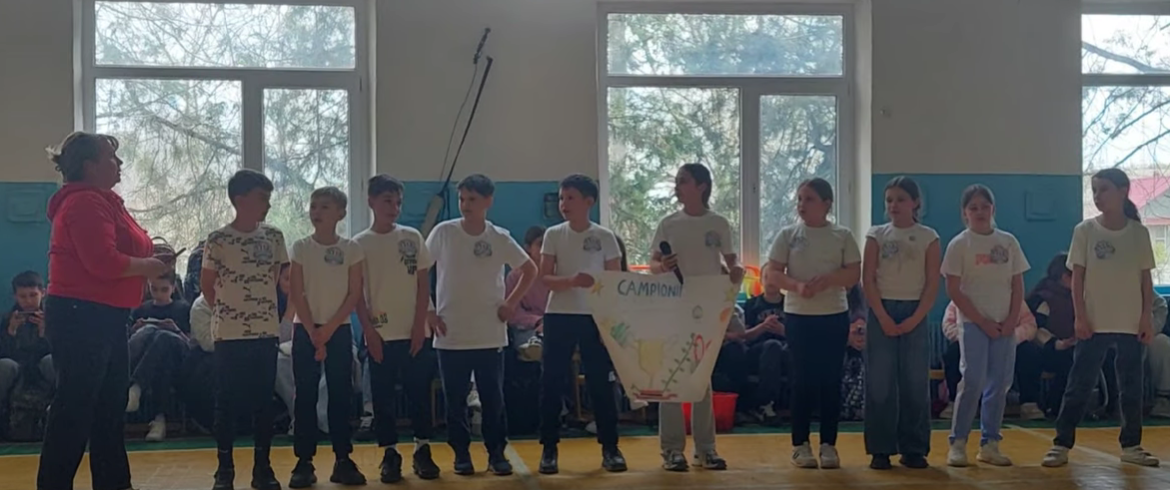 „Starturi vesele” pentru elevii claselor a IV-a: sport, echipă și distracție în cadrul decadei „Arte, Tehnologie și Sport”!