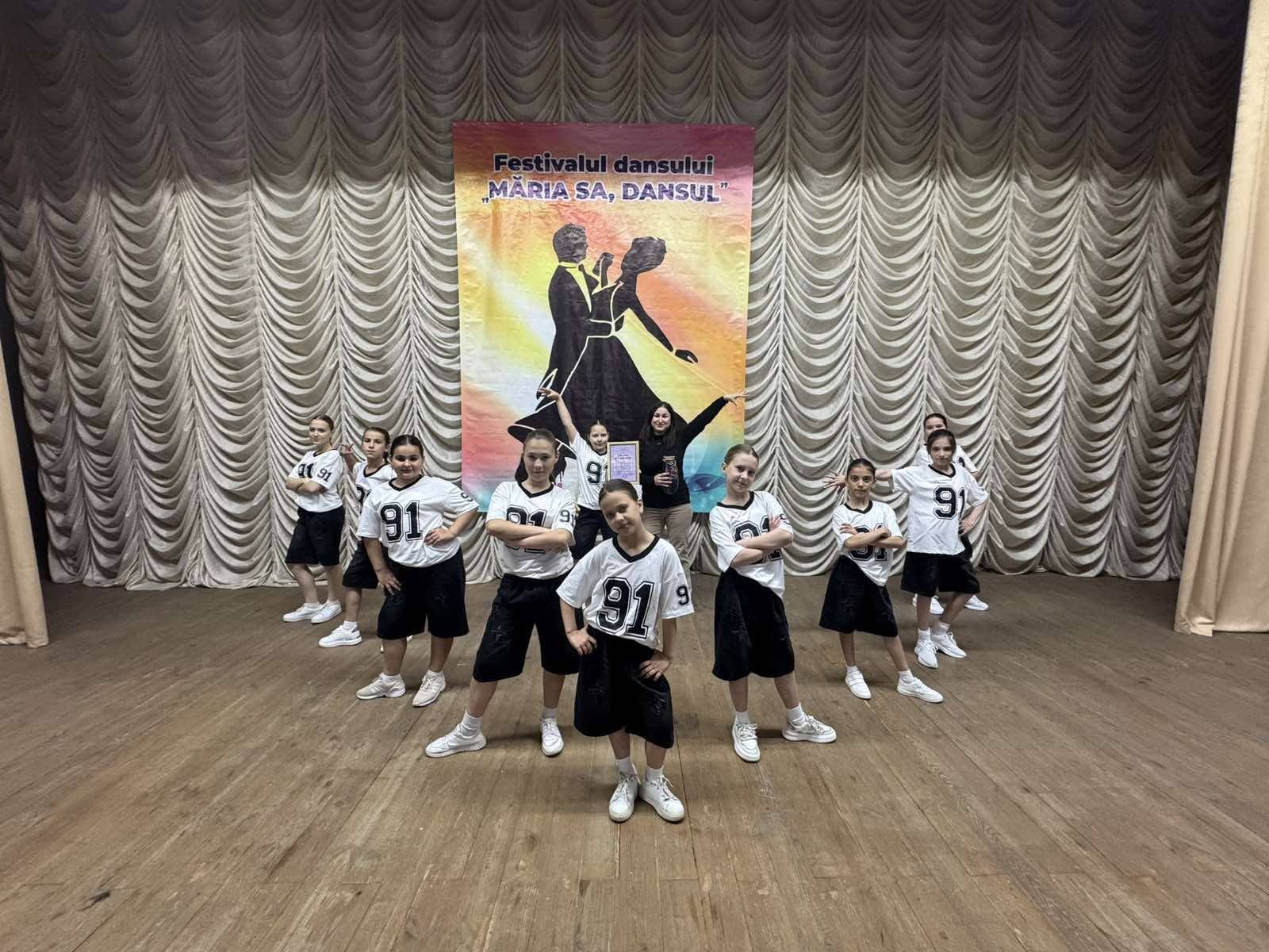 Elevii Școlii de Arte „Ion Gheorghe Ciorescu” au strălucit pe scenă!