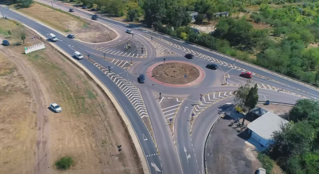 Inaugurarea noului sens giratoriu de la intersecția drumurilor M1 și R4 (zona Ciorescu – Cricova – Goianul Nou)!